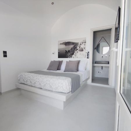 Caldera Cliff Suites Тира Экстерьер фото