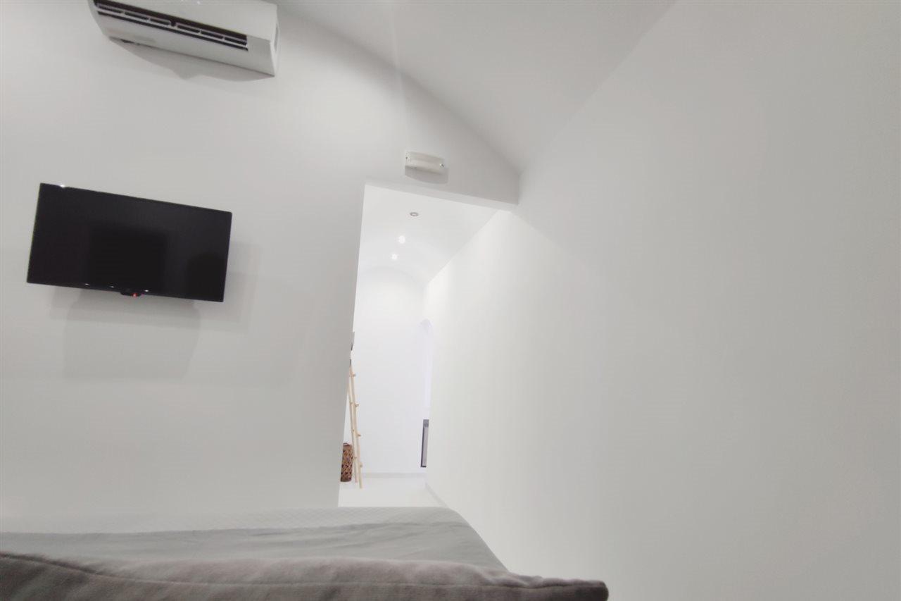 Caldera Cliff Suites Тира Экстерьер фото